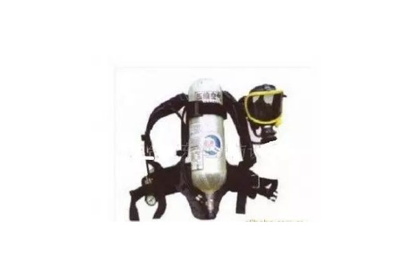 潛水設(shè)備Diving equipment